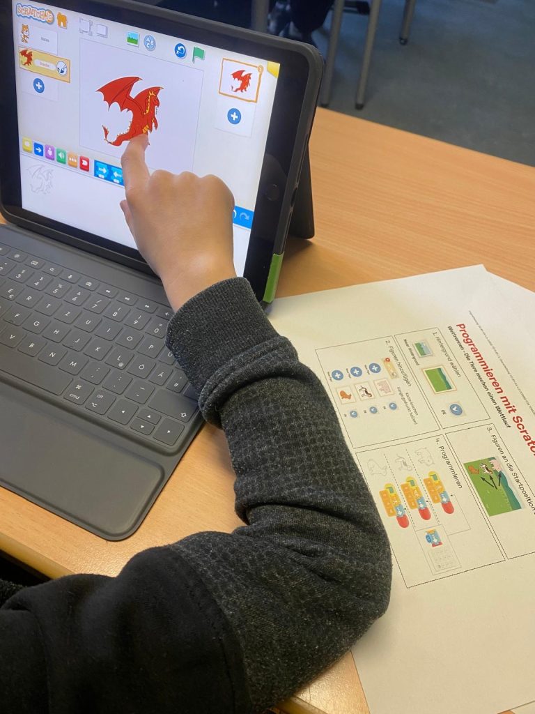 Workshop „Coding for Tomorrow“ – Kreatives Programmieren mit Scratch Junior